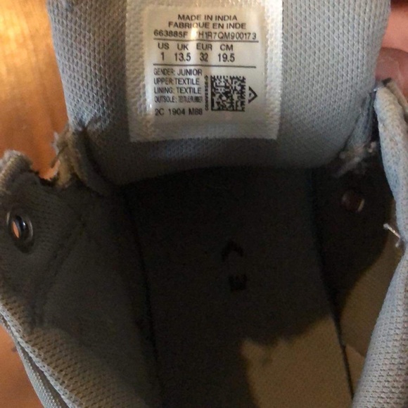 Boys converse - Picture 3 of 3